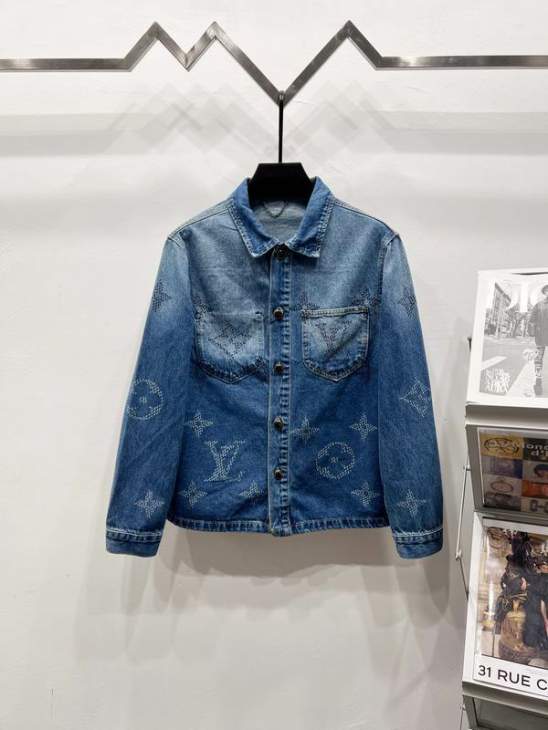 Picture of Louis Vuitton Jackets _SKULVS-XLqqtxA00931582